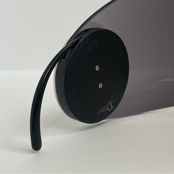 Vintage Dior sunglasses Galliano era.
DIOR SPORT 3 KJ1VA 115 - Picture 8 of 11